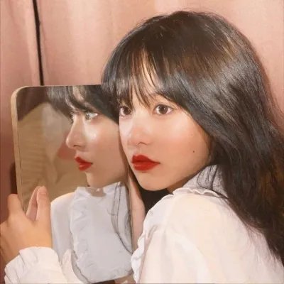 女孩罗塞玛莉
